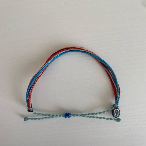 SOLD ON MERC@RI - Picture 3 of 7